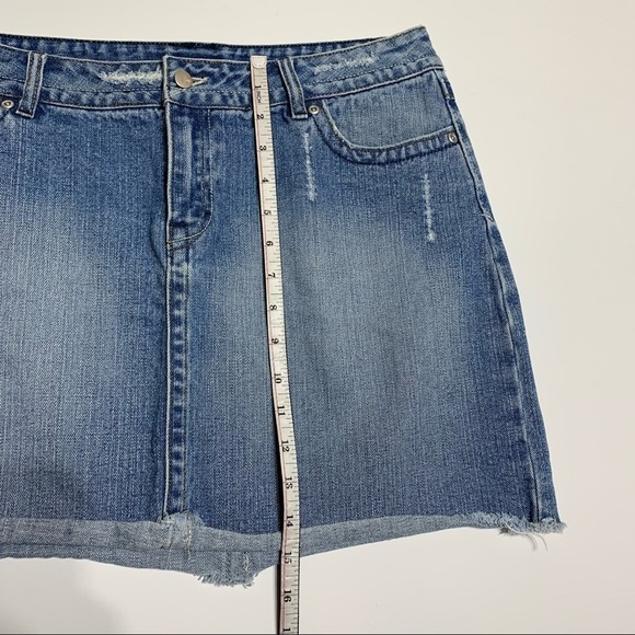 Kenzie jean mini skirt - Picture 3 of 5
